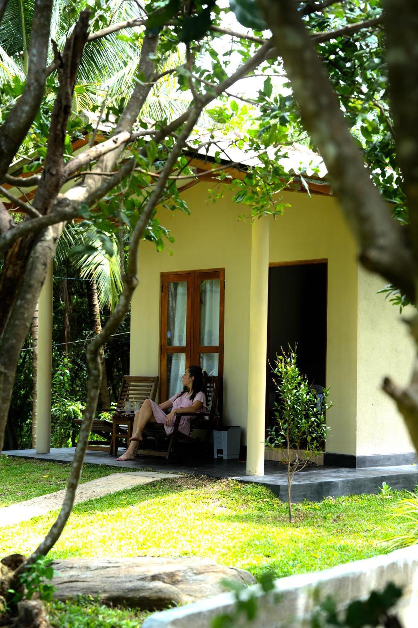 River Paradise Safari House With Cooking Class Udawalawe Kültér fotó